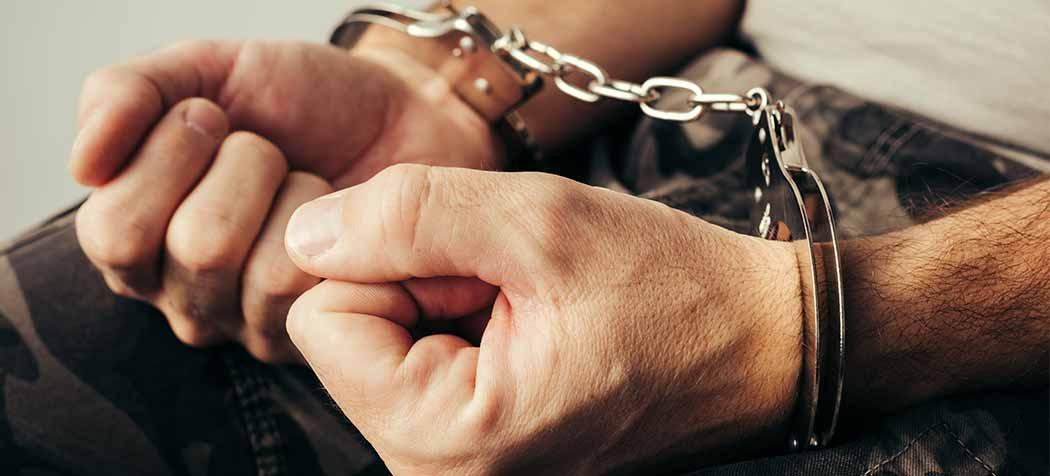 Domestic violence in Yuma: 2 options for criminal defense